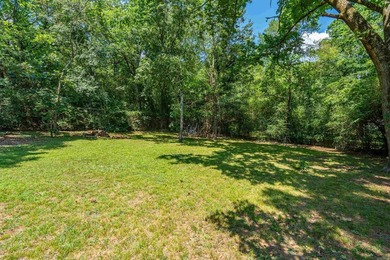 Welcome home to this well maintained 4 bedroom 2 bath home - photo 34