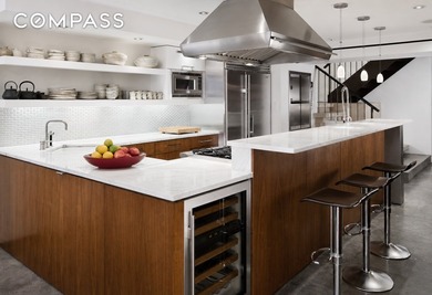 Stunning House on the Upper West Side. Call it fate or - photo 7