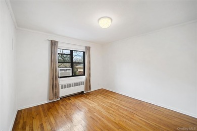 Welcome to this beautifully maintained 2-bedroom upper garden - photo 10