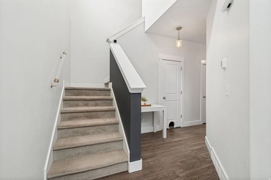 Welcome home to this beautifully maintained 3-bedroom, 2.5-bath - photo 9
