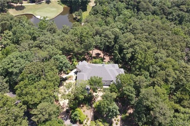 Extraordinary private estate located on nearly 2 acres of - photo 4