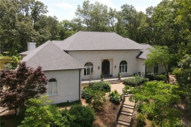 Extraordinary private estate located on nearly 2 acres of - photo 9