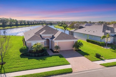 Lake Home For Sale in Bradenton, Florida