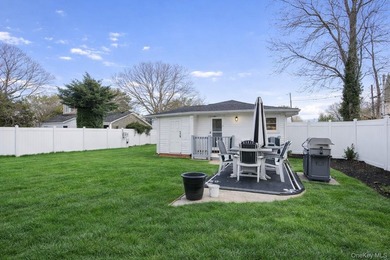 Opportunity knocks in the Shirley Beach area! If you've been - photo 12