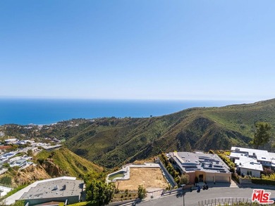First time on the market in over 50 years. An exceptional view - photo 17