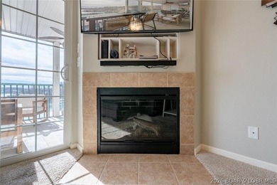 Enjoy large lake views and effortless access at this beautifully - photo 17