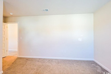 Welcome to this beautifully designed 5-bedroom, 2.5-bathroom - photo 25