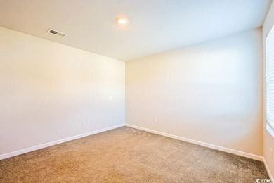 Welcome to this beautifully designed 5-bedroom, 2.5-bathroom - photo 26