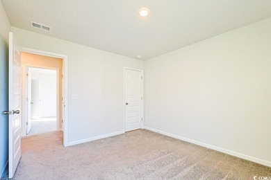 Welcome to this beautifully designed 5-bedroom, 2.5-bathroom - photo 30