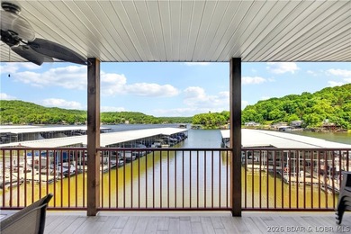 Beautiful 3-bedroom, 2-bath lakefront condo at Clearwater - photo 12