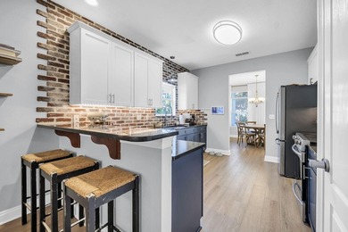 This stunning 4BR/3.5BA home in Eagle Bay offers style and - photo 15
