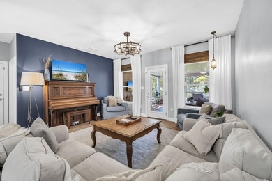 This stunning 4BR/3.5BA home in Eagle Bay offers style and - photo 16
