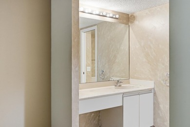 This spacious and bright first floor unit is a fantastic value - photo 18