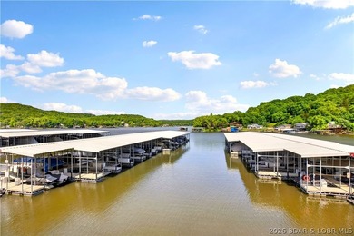 Beautiful 3-bedroom, 2-bath lakefront condo at Clearwater - photo 19