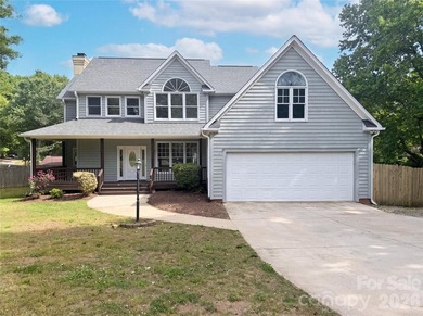 Welcome to this beautiful 4-bedroom home in Denver, NC, offering - photo 1