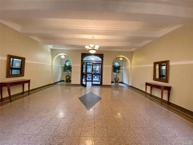 Elmhurst central. Approximately 1,500 SF, 2-bed & 1-bath, Living