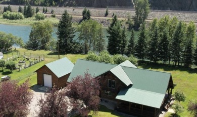 Stellar Log Home on the Kootenai River! - photo 3
