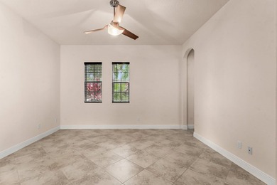 Welcome to this beautifully maintained 4-bedroom, 3-bathroom - photo 30