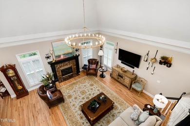 Welcome to one of the most exceptional golf course residences in - photo 34