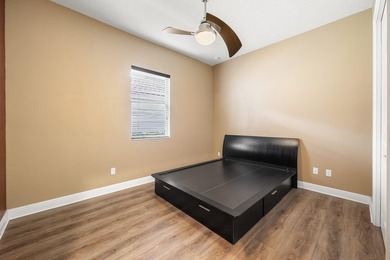 Welcome to this beautifully maintained 4-bedroom, 3-bathroom - photo 35