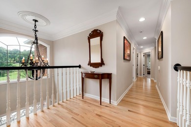 Welcome to one of the most exceptional golf course residences in - photo 35