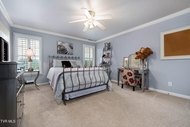 Welcome to one of the most exceptional golf course residences in - photo 36