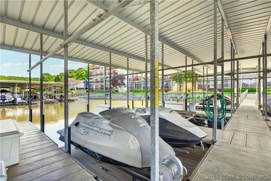 Beautiful 3-bedroom, 2-bath lakefront condo at Clearwater - photo 37