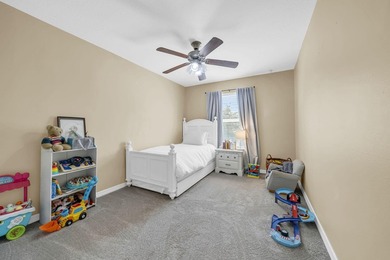 This stunning 4BR/3.5BA home in Eagle Bay offers style and - photo 37