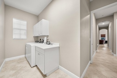 Welcome to this beautifully maintained 4-bedroom, 3-bathroom - photo 38