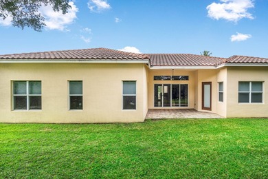 Welcome to this beautifully maintained 4-bedroom, 3-bathroom - photo 45