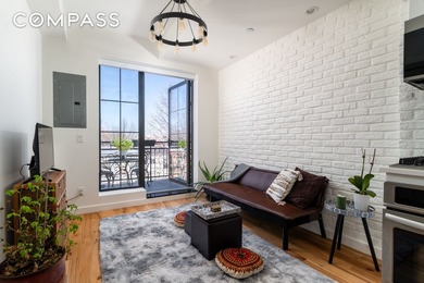 *NEW OFFER -- PRICED TO SELL and SHOWING BY APPNT. This unique - photo 6