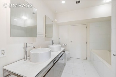 Welcome to an exquisite duplex penthouse located on Broad Street - photo 8