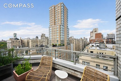 Graciously scaled and filled with natural light, Residence 17A - photo 14