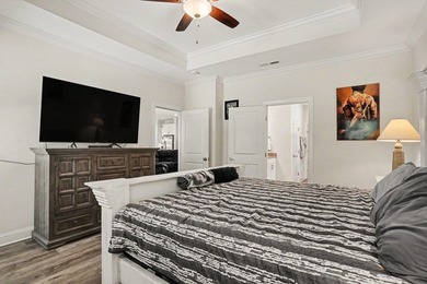Welcome to this exceptional 5-bedroom, 3-bathroom home located - photo 15