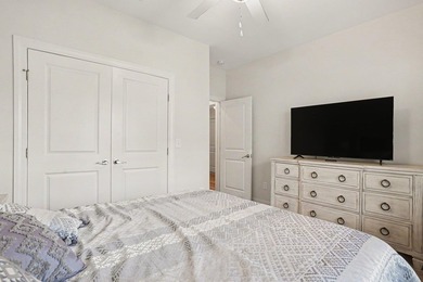 Welcome to this exceptional 5-bedroom, 3-bathroom home located - photo 19