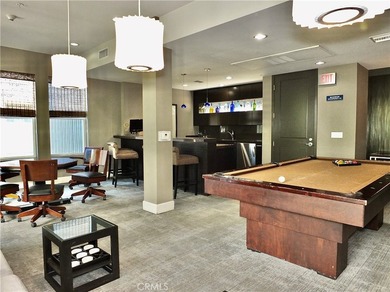 Stylish and upgraded 2-bedroom, 2-bath condo with a flexible den - photo 22