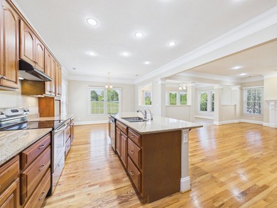 Beautifully maintained custom built brick home offering elegant - photo 22