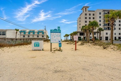 Priced $90,000 below comparable one-bedroom units in the complex - photo 24