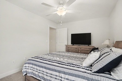 Welcome to this exceptional 5-bedroom, 3-bathroom home located - photo 25