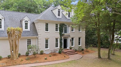 CLASSIC SOUTHERN CHARM meets MODERN UPDATES in this beautifully - photo 2
