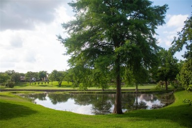 Lake Townhome/Townhouse Sale Pending in Carrollton, Texas