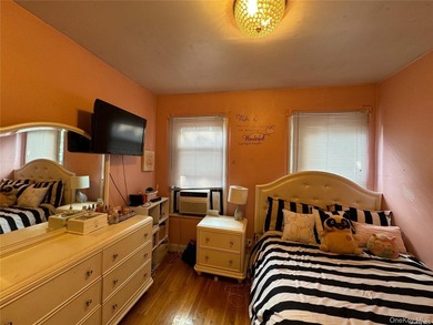 Fantastic opportunity to turn this unique multifamily lot with 2 - photo 19