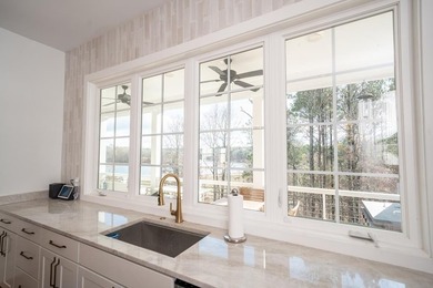 BEAUTIFUL home with STUNNING views of the Highlands Lake! No - photo 19