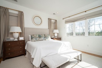 BEAUTIFUL home with STUNNING views of the Highlands Lake! No - photo 29