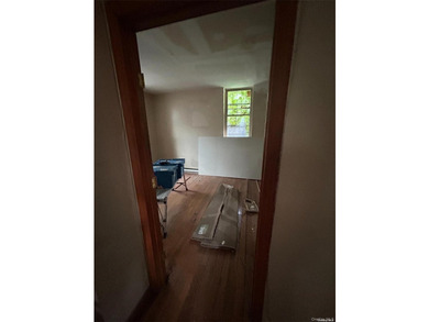 Fantastic opportunity to turn this unique multifamily lot with 2 - photo 31