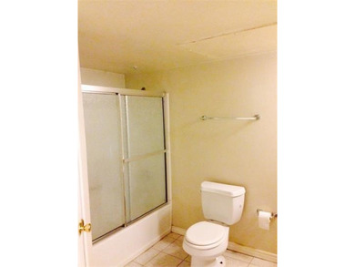 Located just one block from Whitecap Beach, this turnkey studio - photo 5