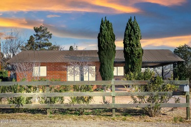 (private lake, pond, creek) Home Active Under Contract in Bisbee Arizona