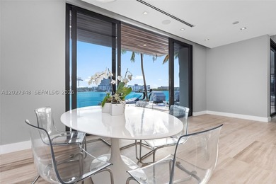 A spectacular modern waterfront estate commanding a premier - photo 18