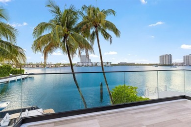 A spectacular modern waterfront estate commanding a premier - photo 27