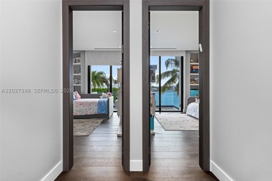 A spectacular modern waterfront estate commanding a premier - photo 32